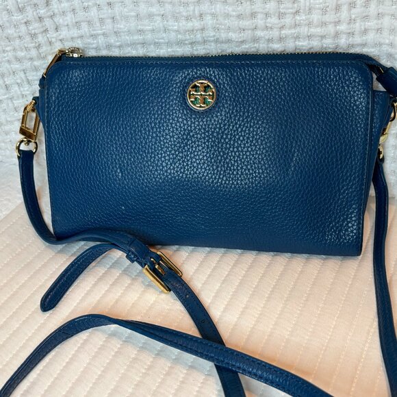 Tory Burch Handbags - Tory Burch Miller Mini crossbody bag
